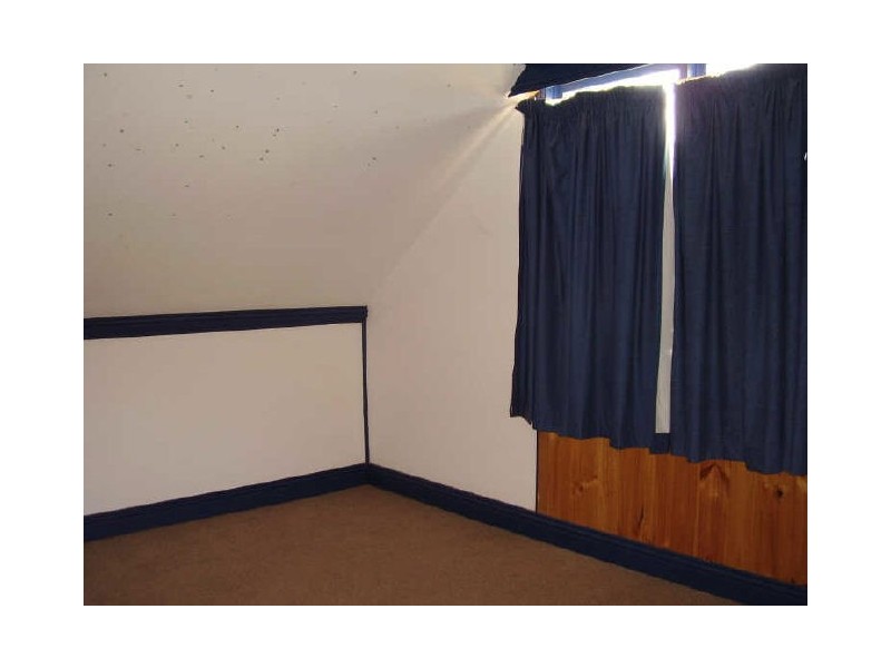 11 Powlett Street, Broadford VIC 3658