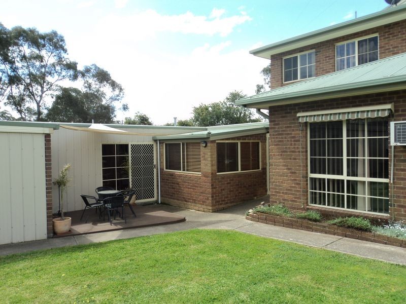 12 Powlett Street, Broadford VIC 3658