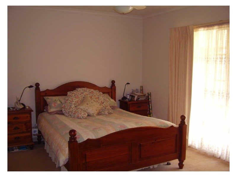 12 Powlett Street, Broadford VIC 3658