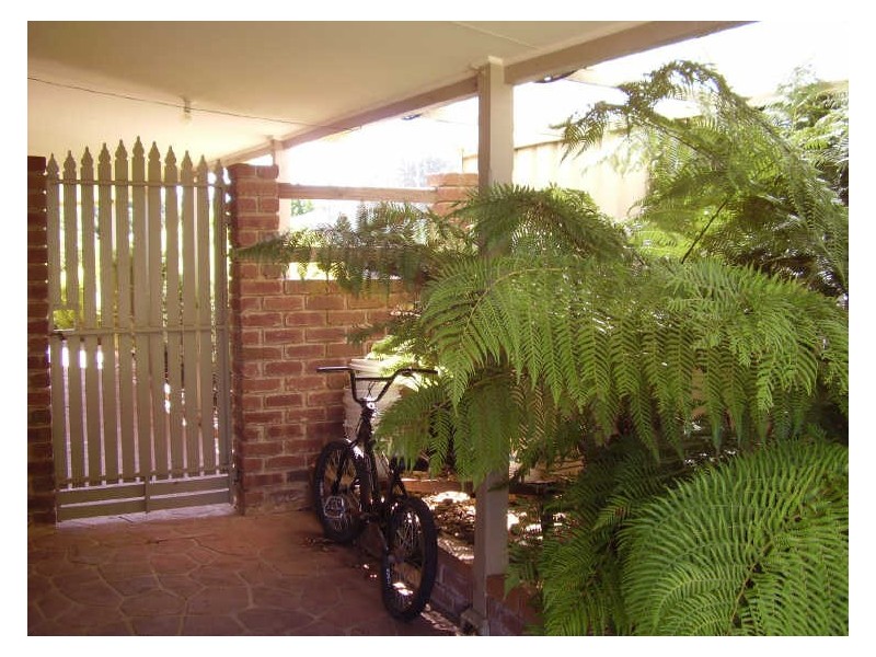 12 Powlett Street, Broadford VIC 3658