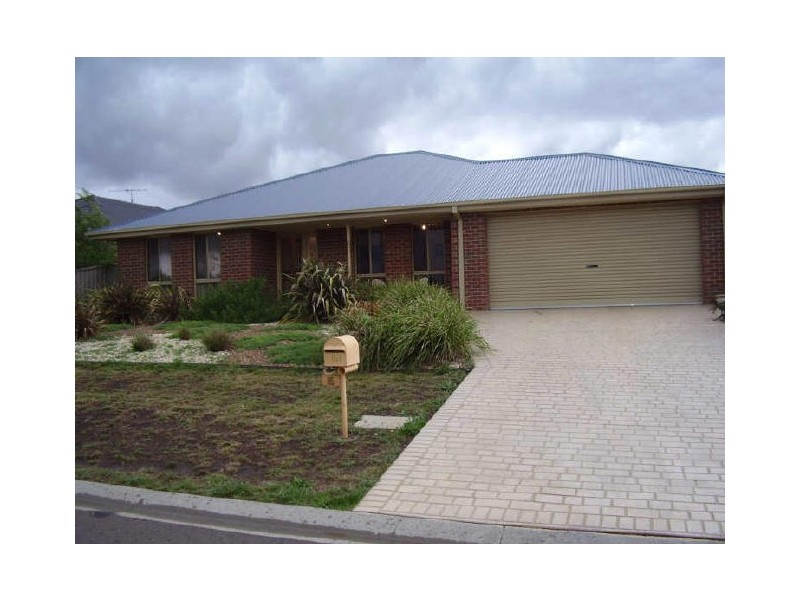 15 Eric Court, Kilmore VIC 3764
