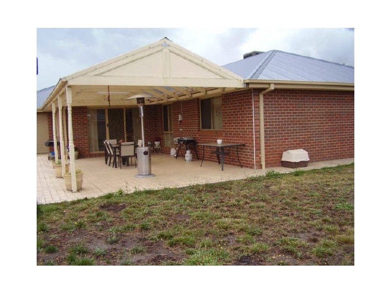 15 Eric Court, Kilmore VIC 3764