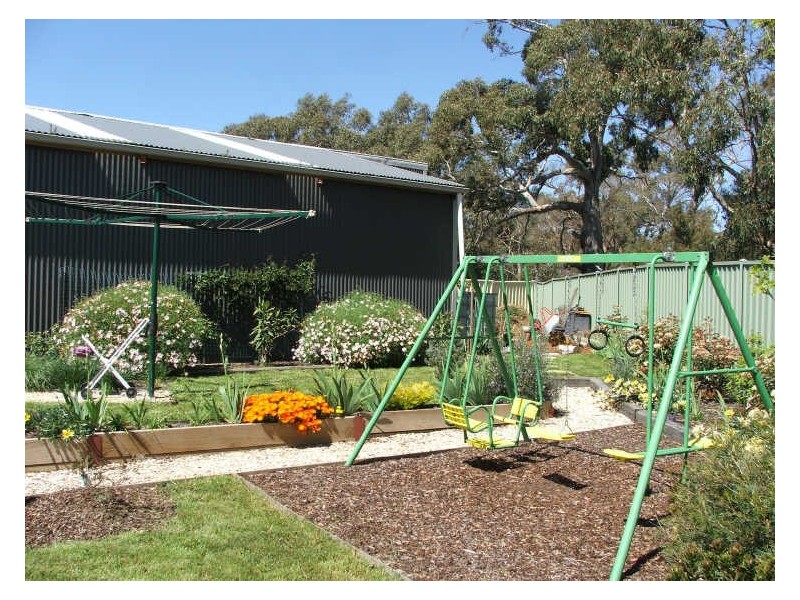 15 Robinia Court, Kilmore VIC 3764
