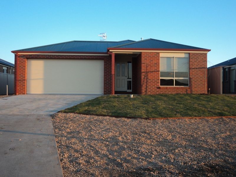 19 Eric Court, Kilmore VIC 3764