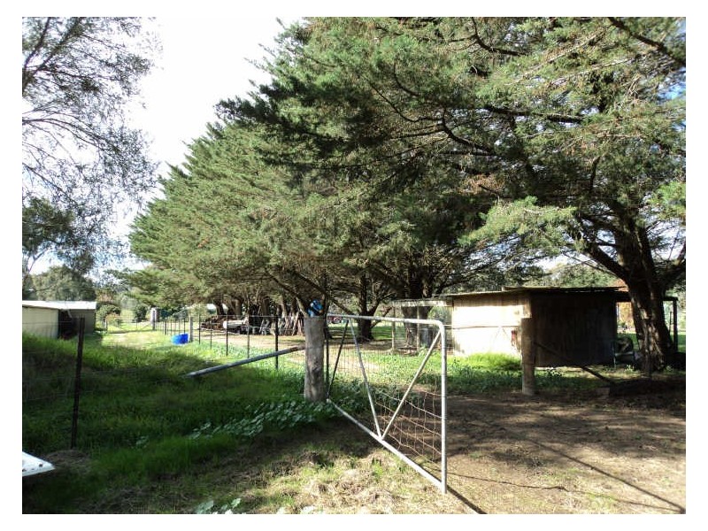 153 Burges Lane, Broadford VIC 3658