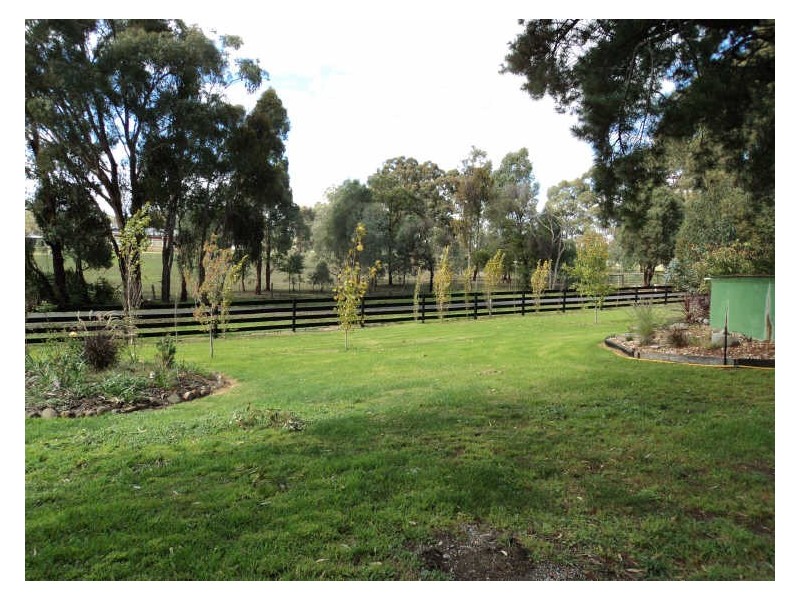153 Burges Lane, Broadford VIC 3658