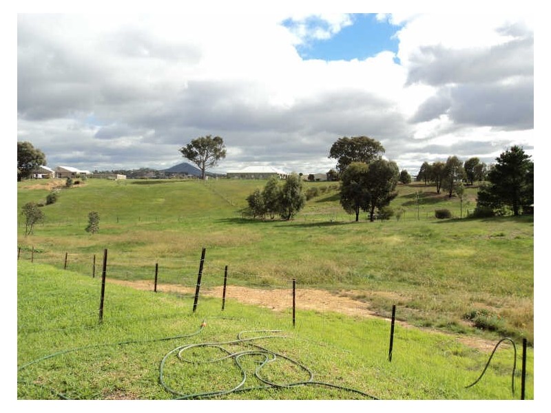 12 Roditis Avenue, Broadford VIC 3658