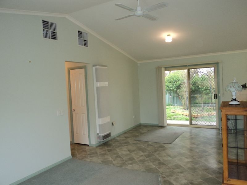 4/15 Ferguson Street, Broadford VIC 3658