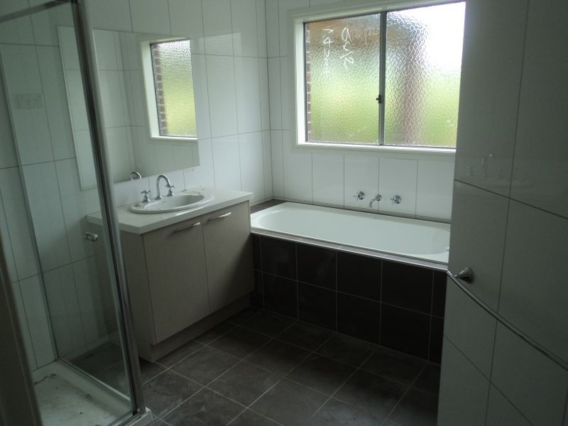 9 Jessica Ave, Kilmore VIC 3764