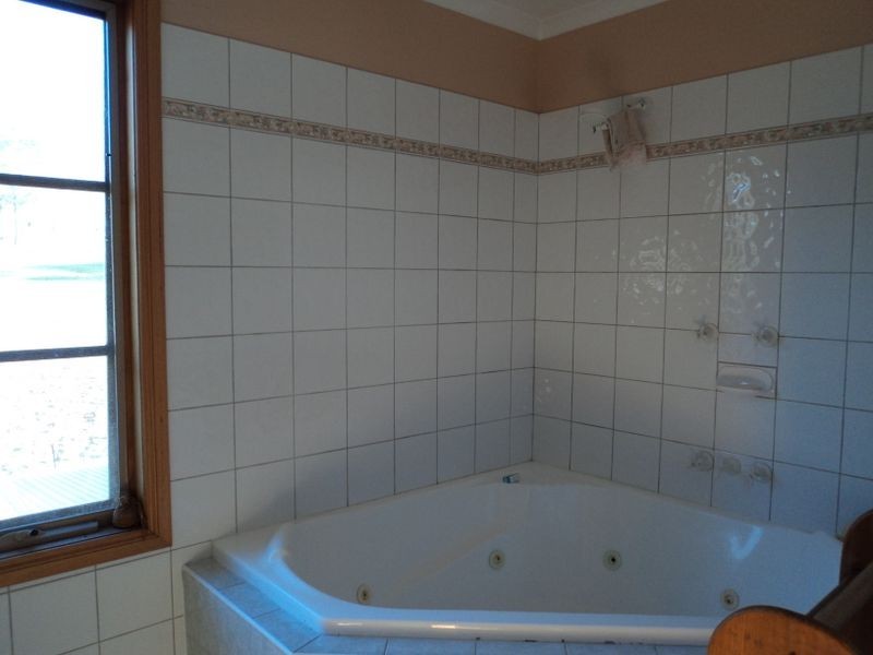 160 Neill Rd, Clonbinane VIC 3658