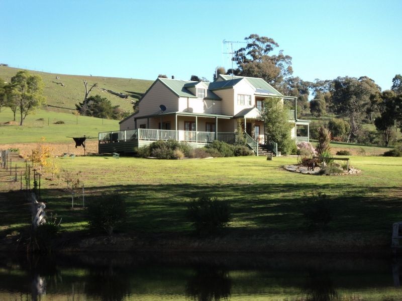 160 Neill Rd, Clonbinane VIC 3658