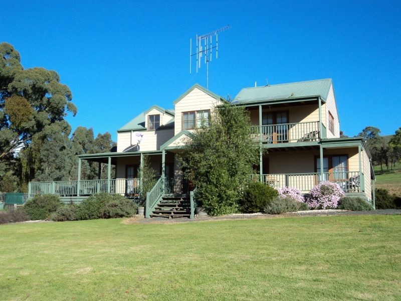 160 Neill Rd, Clonbinane VIC 3658