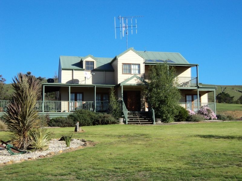 160 Neill Rd, Clonbinane VIC 3658