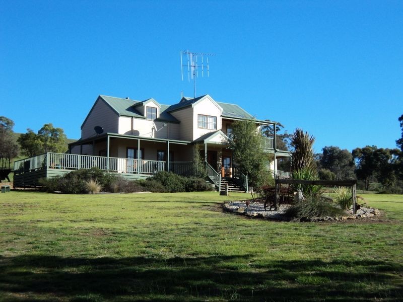160 Neill Rd, Clonbinane VIC 3658