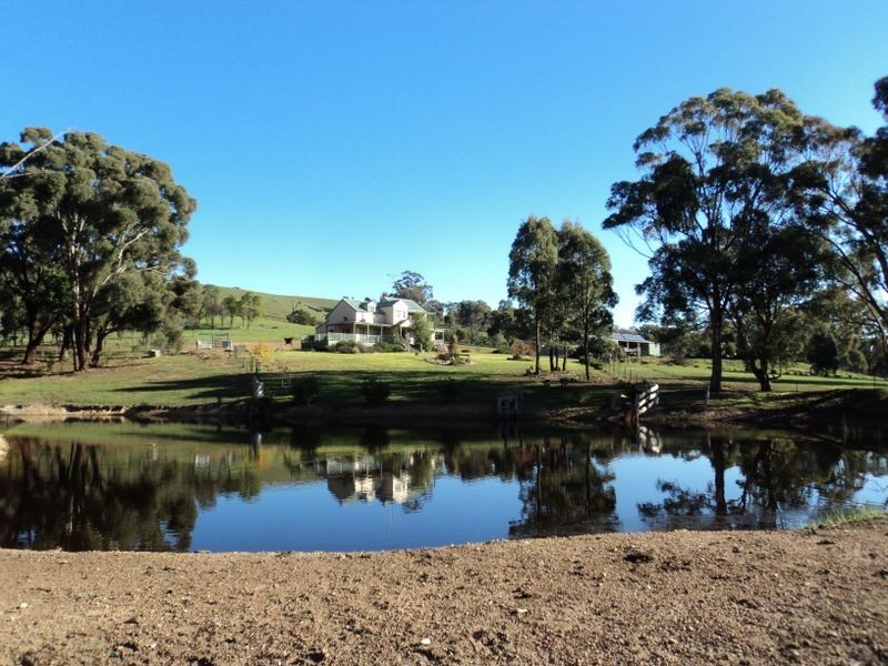 160 Neill Rd, Clonbinane VIC 3658