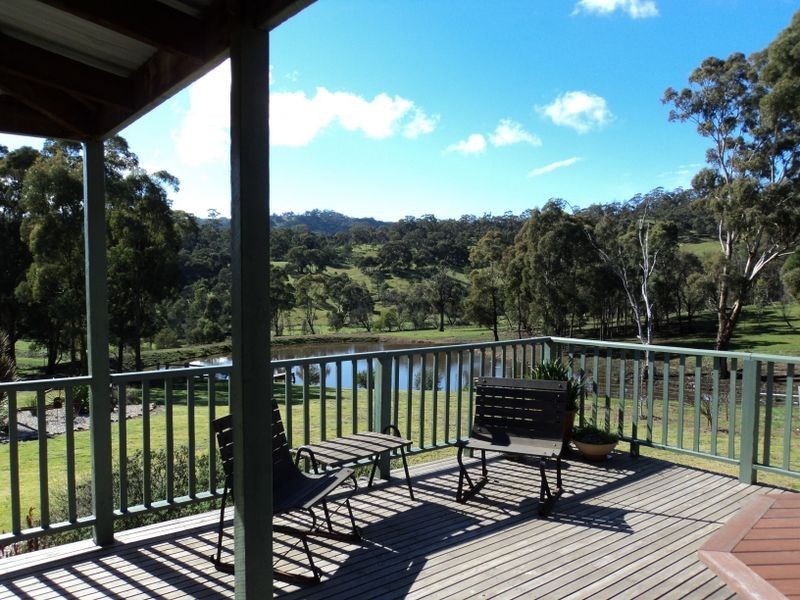 160 Neill Rd, Clonbinane VIC 3658