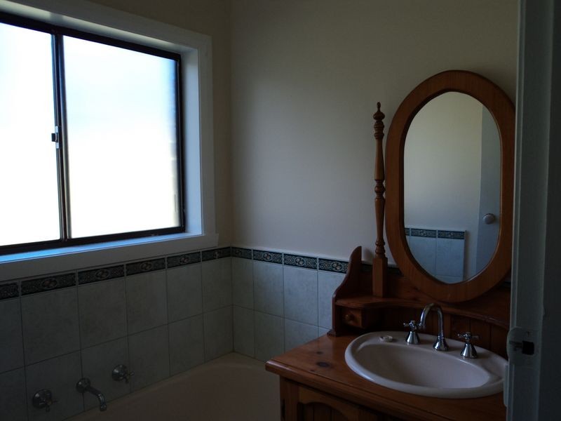 20 Scullys Lane, Broadford VIC 3658