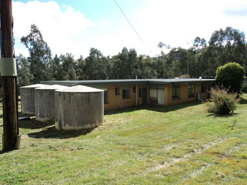 20 Scullys Lane, Broadford VIC 3658