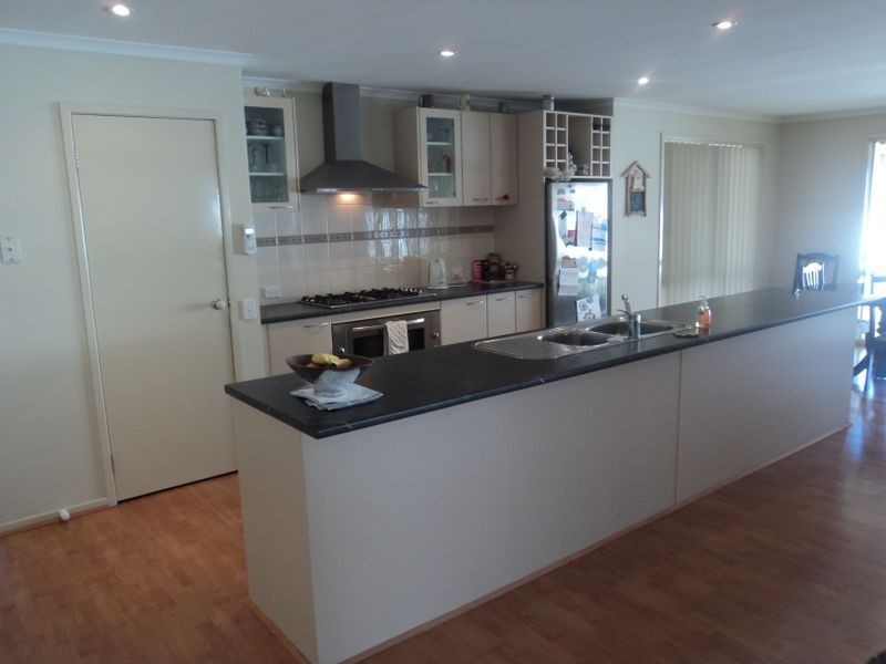 4 Crimmins Way, Kilmore VIC 3764