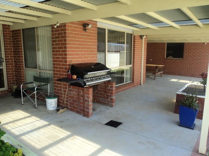4 Crimmins Way, Kilmore VIC 3764