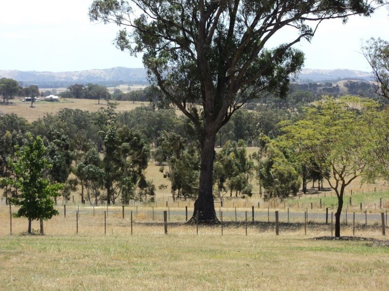 330 Selection Road, Broadford VIC 3658