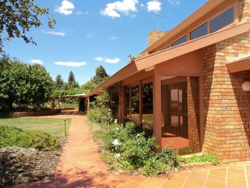 330 Selection Road, Broadford VIC 3658