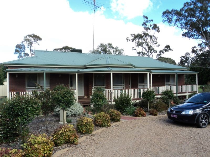 87 Donaldson Drive, Broadford VIC 3658