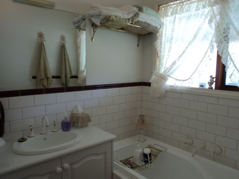 87 Donaldson Drive, Broadford VIC 3658