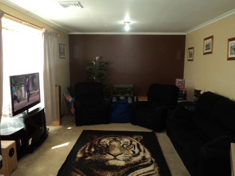 24 Mylson Ave, Broadford VIC 3658