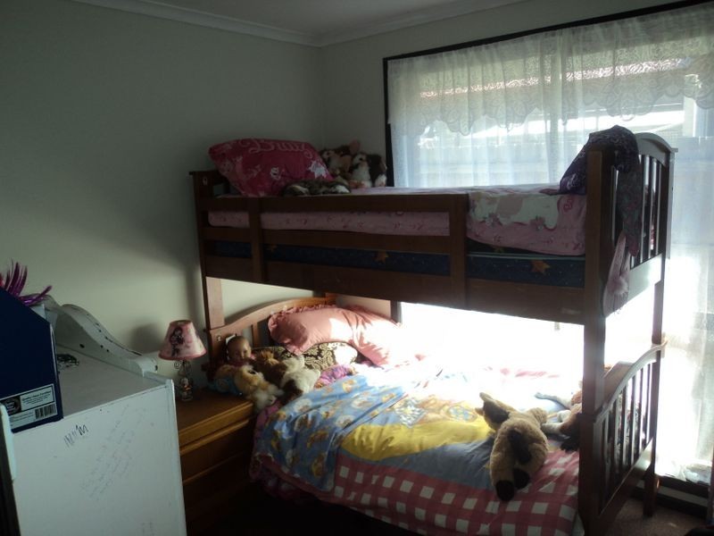 24 Mylson Ave, Broadford VIC 3658