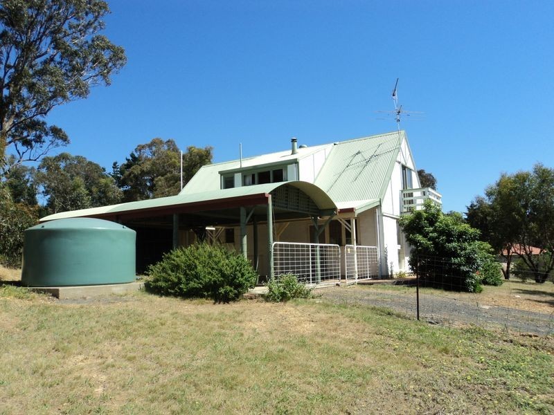 1 Fleming Drive, Broadford VIC 3658