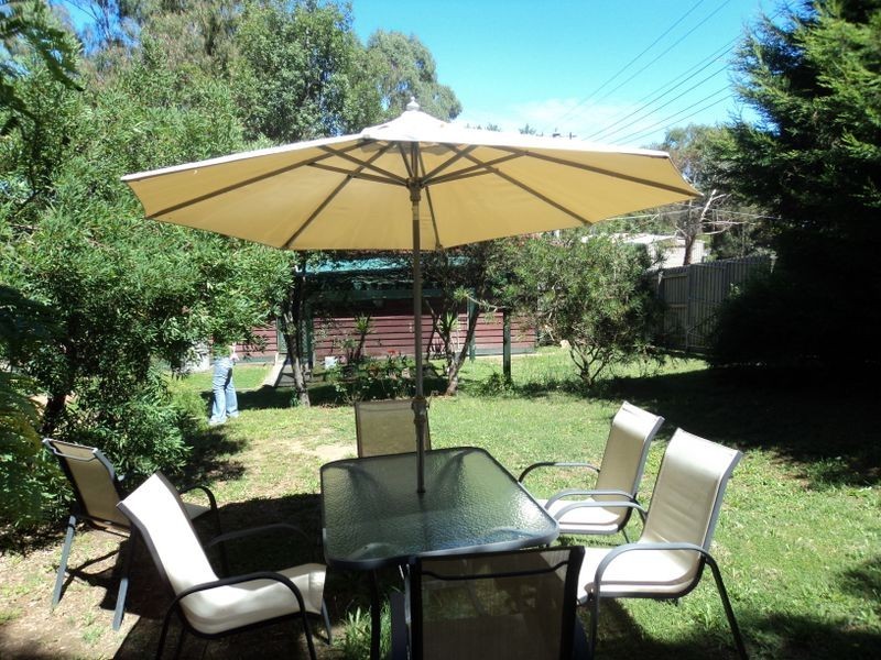 1 Steven Street, Clonbinane VIC 3658