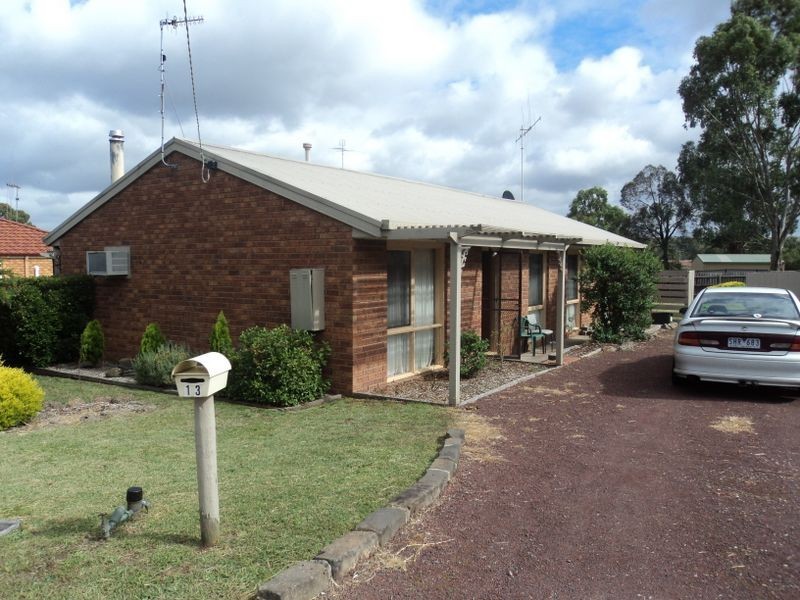 13 Mylson Avenue, Broadford VIC 3658