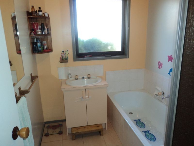 13 Mylson Avenue, Broadford VIC 3658