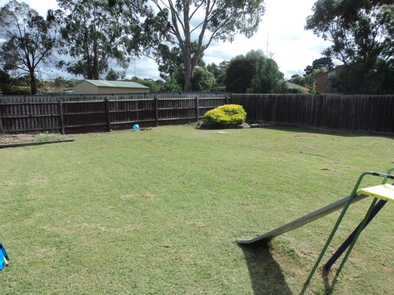 13 Mylson Avenue, Broadford VIC 3658