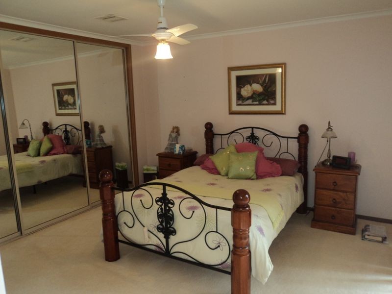 22-24 Burgess Road, Kilmore VIC 3764