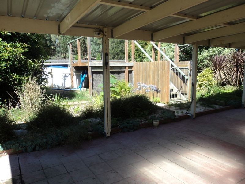 18 Kooralinga Drive, Wandong VIC 3758