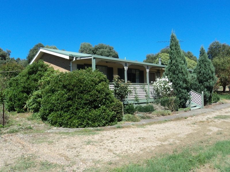 18 Kooralinga Drive, Wandong VIC 3758