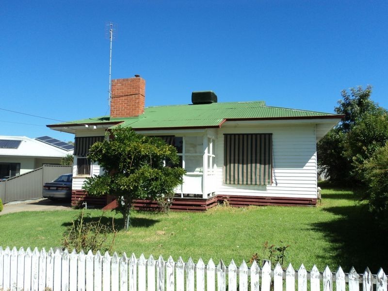 38 Stewart Street, Seymour VIC 3660