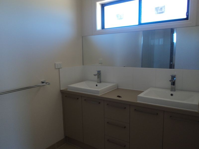 2 Tass Close, Broadford VIC 3658