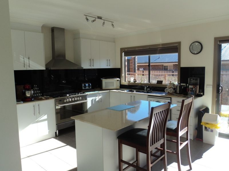 4 Greenwood Rise, Broadford VIC 3658