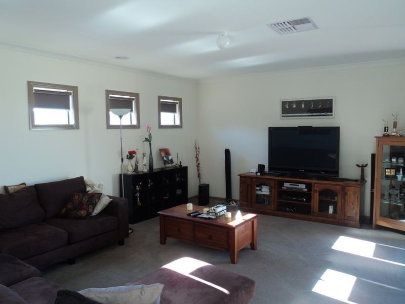 4 Greenwood Rise, Broadford VIC 3658