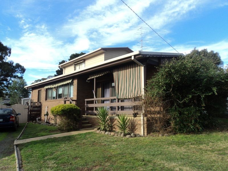 9 Donaldson Drive, Broadford VIC 3658