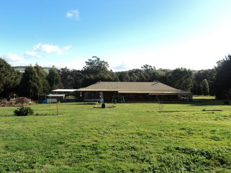 475 Sunday Creek Rd, Broadford VIC 3658