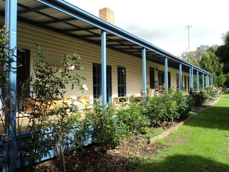24 Casey Crescent, Broadford VIC 3658