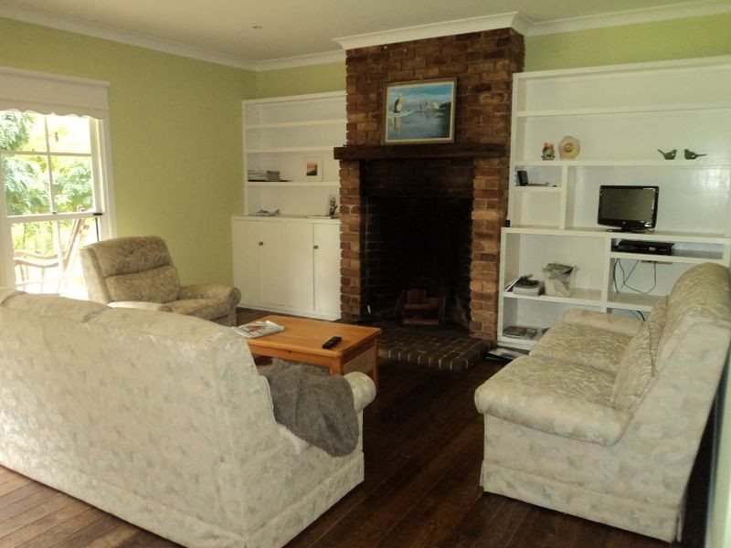 24 Casey Crescent, Broadford VIC 3658