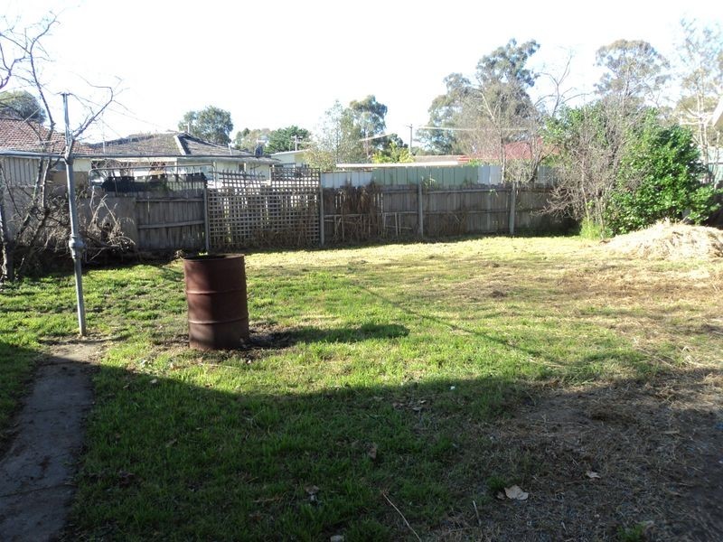 36 Sinclair Crescent, Seymour VIC 3660