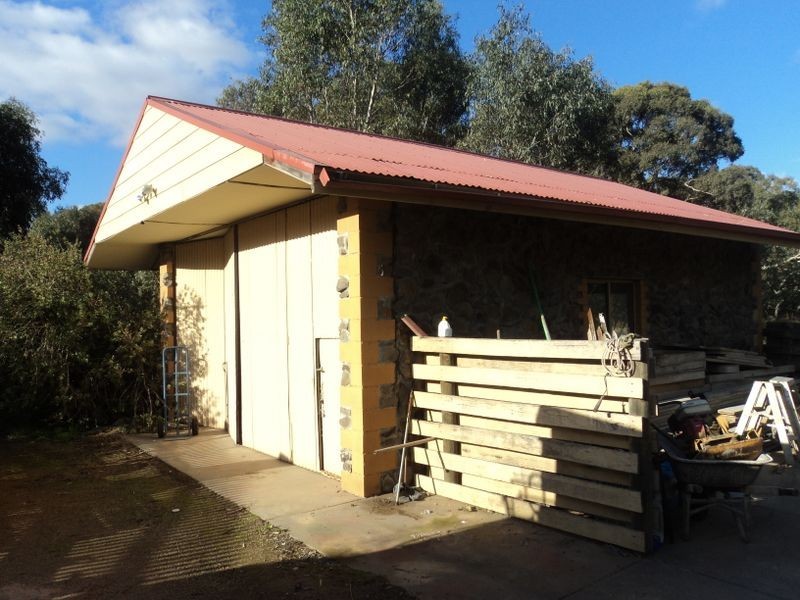 54 Casey Cres, Broadford VIC 3658