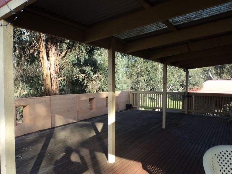 54 Casey Cres, Broadford VIC 3658
