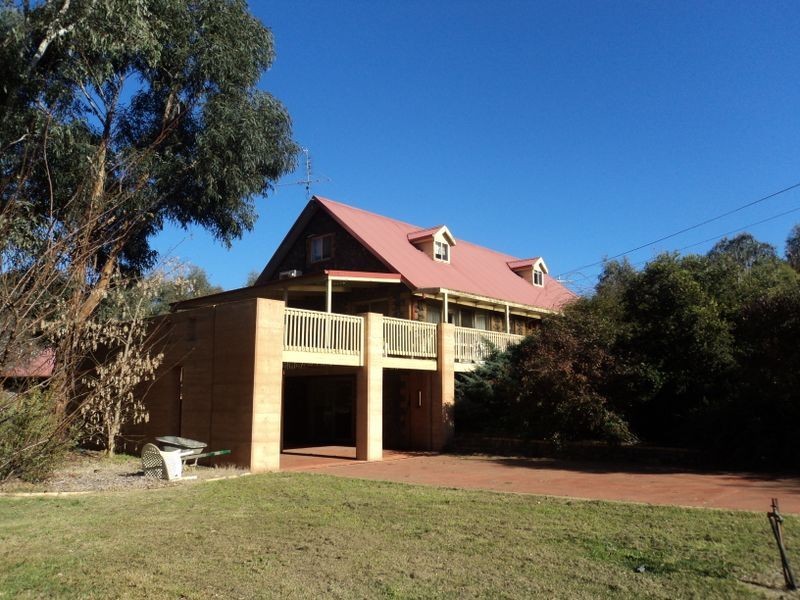 54 Casey Cres, Broadford VIC 3658